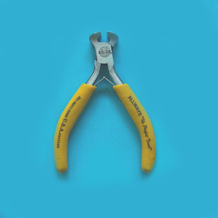 MINI END CUTTING PLIER 4-1/2